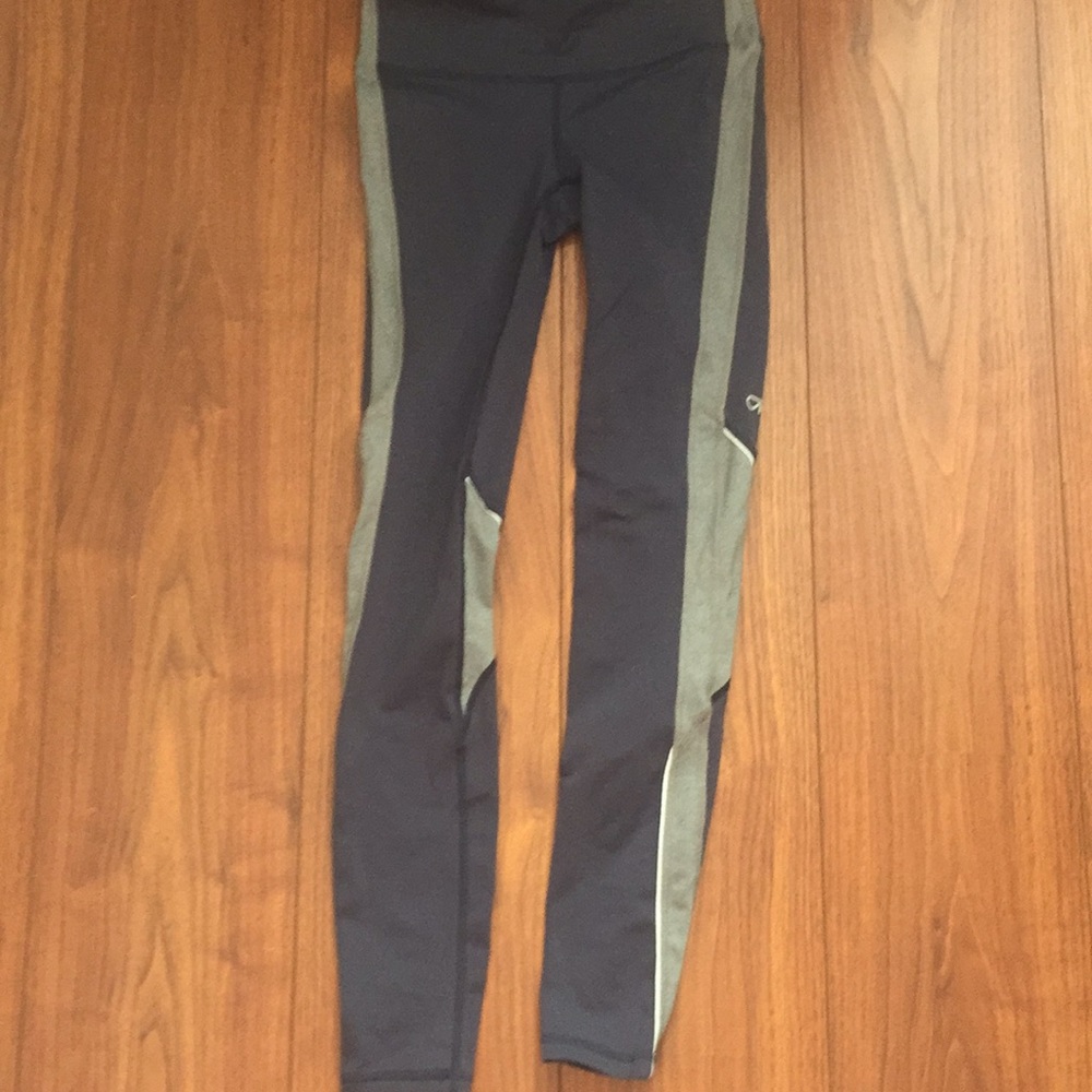 Gap fit XS blue and gray leggings